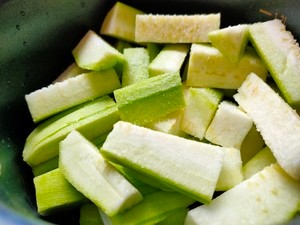 丝瓜炒鸡蛋的做法