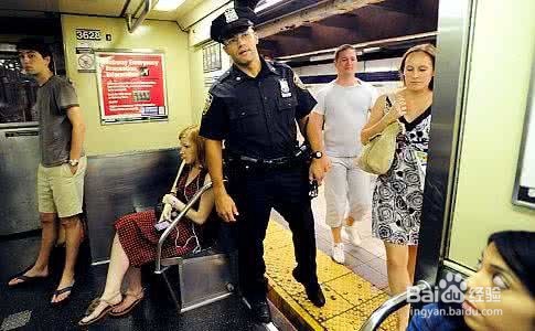 破窗理论的内涵及应用