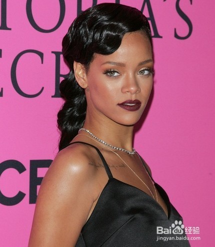 经典款派对发型大放送,让你花哨惹人爱