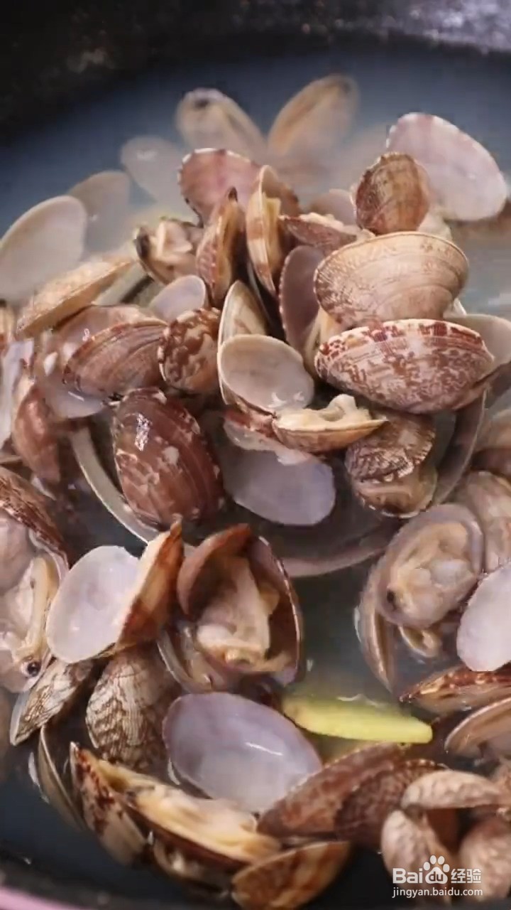 如何制作炒花甲