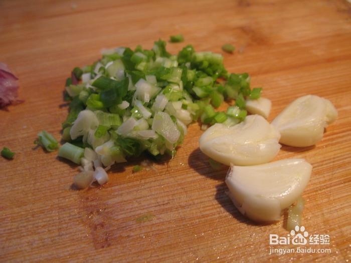 如何做色香味俱全的特色蛋炒饭