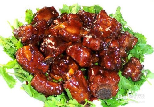 土豆红烧排骨是如何制作的