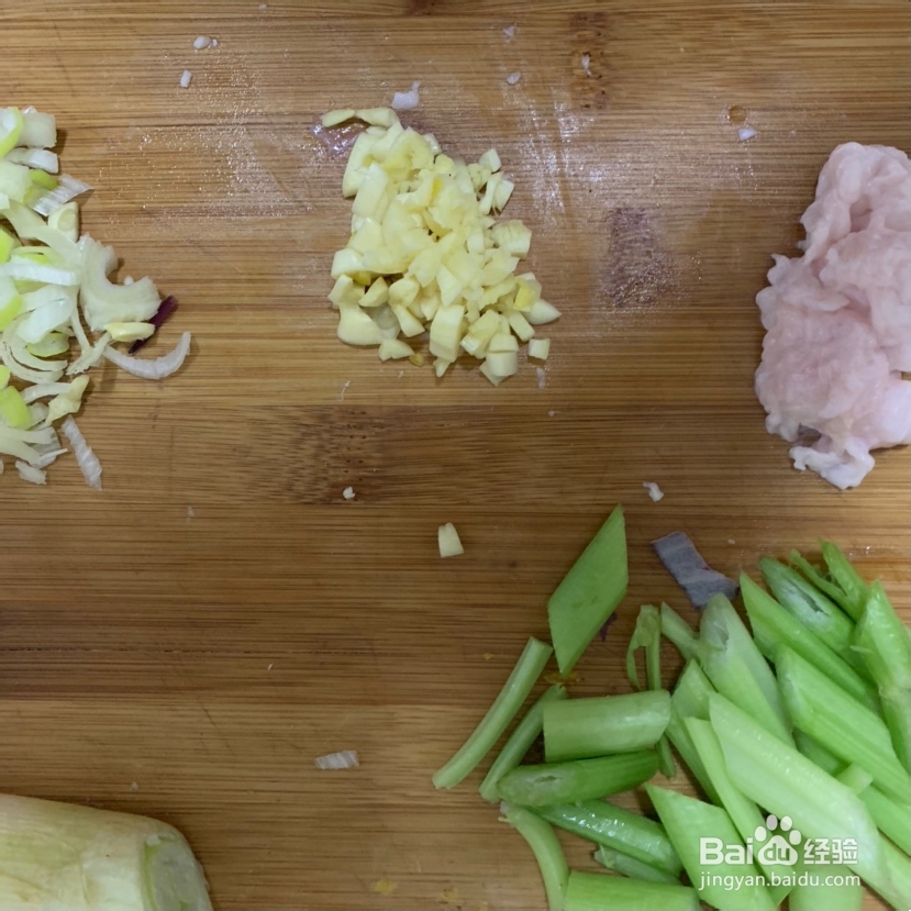 诱惑味蕾的芹菜洋葱炒肉