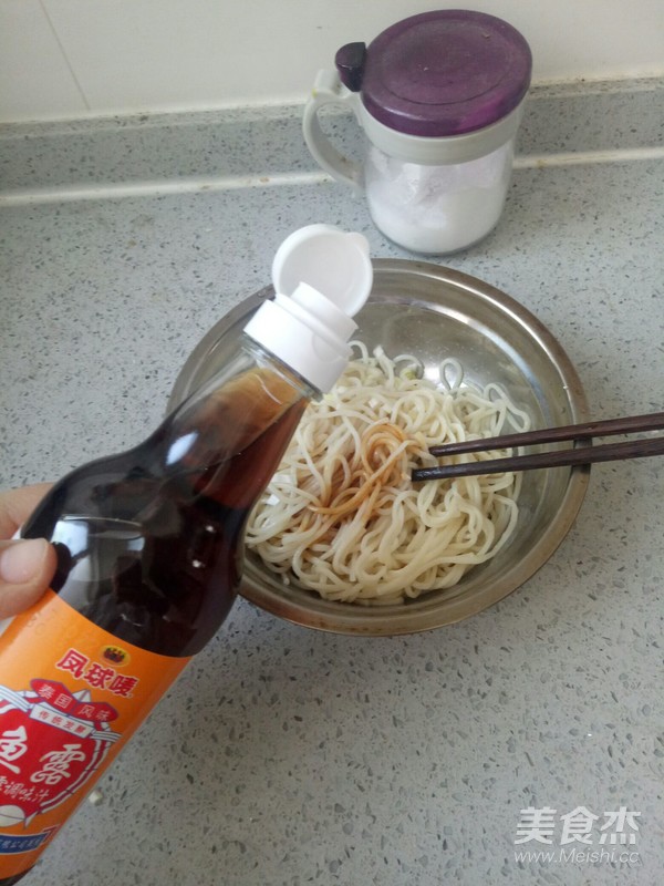 鱼露海苔凉面