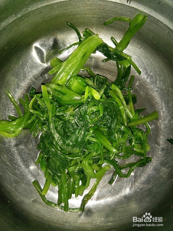 凉拌菠菜鹌鹑蛋