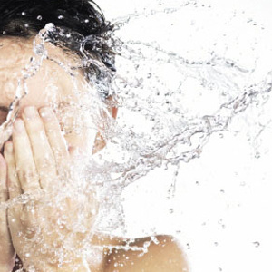 只需三步轻松去除新痘痘