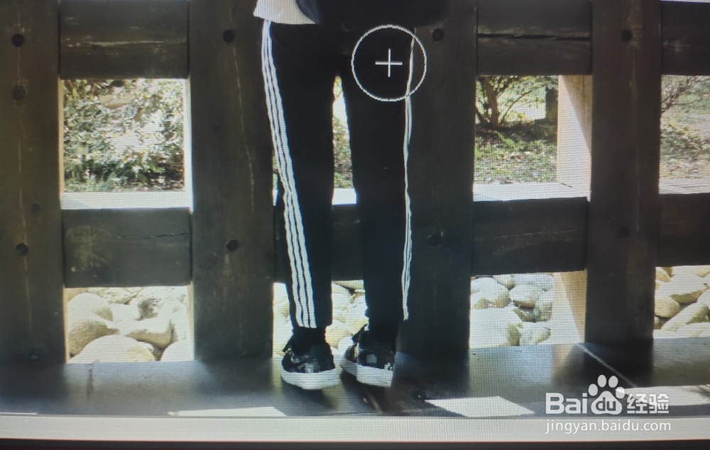 如何用PS给人物瘦脸、瘦身
