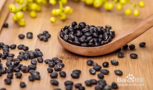吃黑豆的好处是什么，黑豆的功效与作用是什么