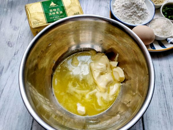 营养酥脆黄油香葱鸡蛋小饼干