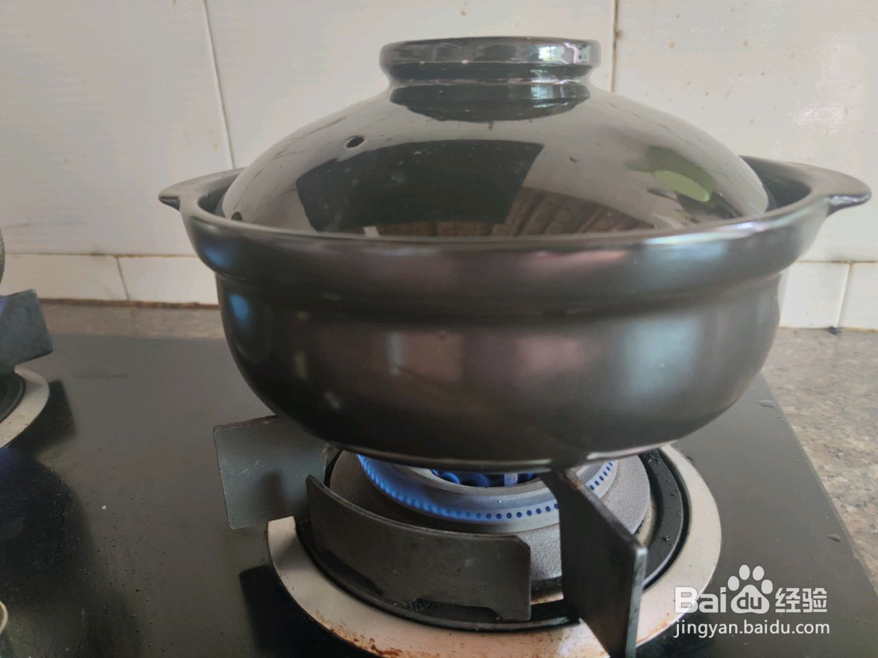 黄豆焖猪蹄的做法