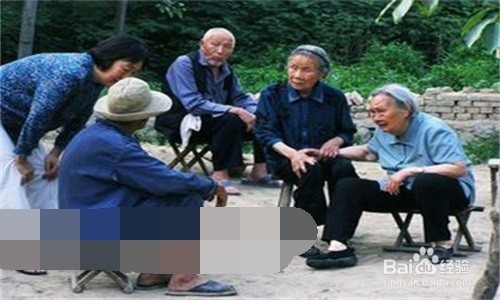 与长辈聊天找不到话题怎么办