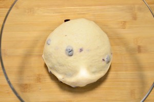 蔓越莓全麦软欧包的做法