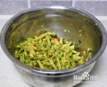 如何做玉米面蒸蒜苔