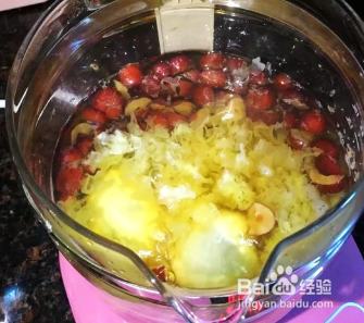 雪耳红枣鸡蛋糖水