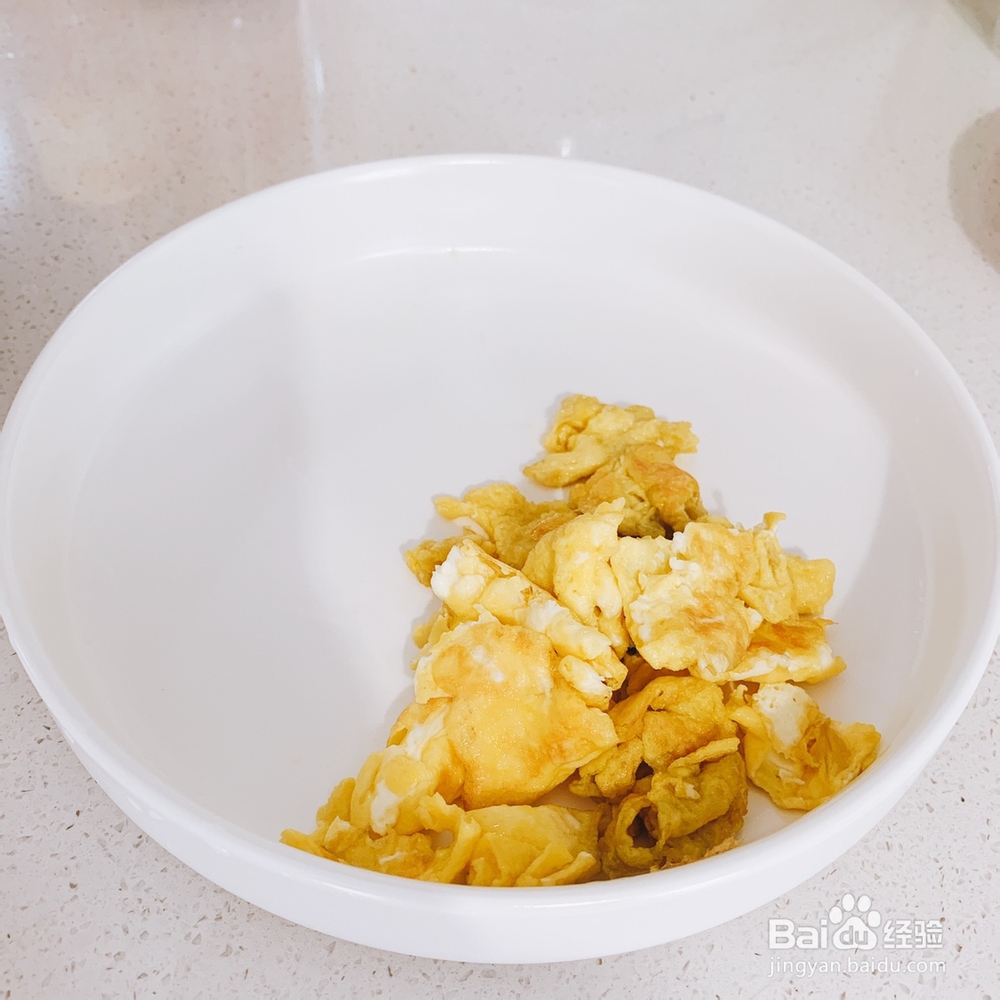 姐姐为我做的鸡蛋炒河粉