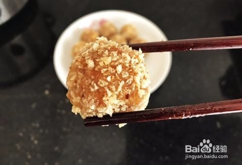 内有乾坤的肉丸子的苏格兰蛋是怎么做的
