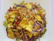 杂蔬炒米粉的做法