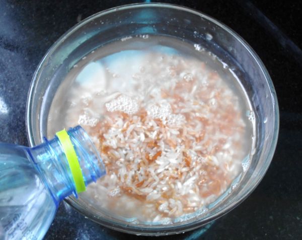 泰式辣炒花生红米饭