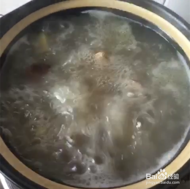 美味猪骨 排骨 营养汤的做法