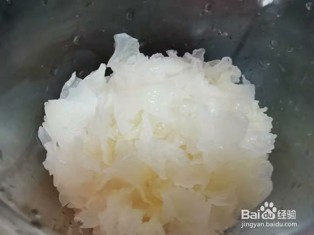 新手适合做的雪梨银耳藕粉糕