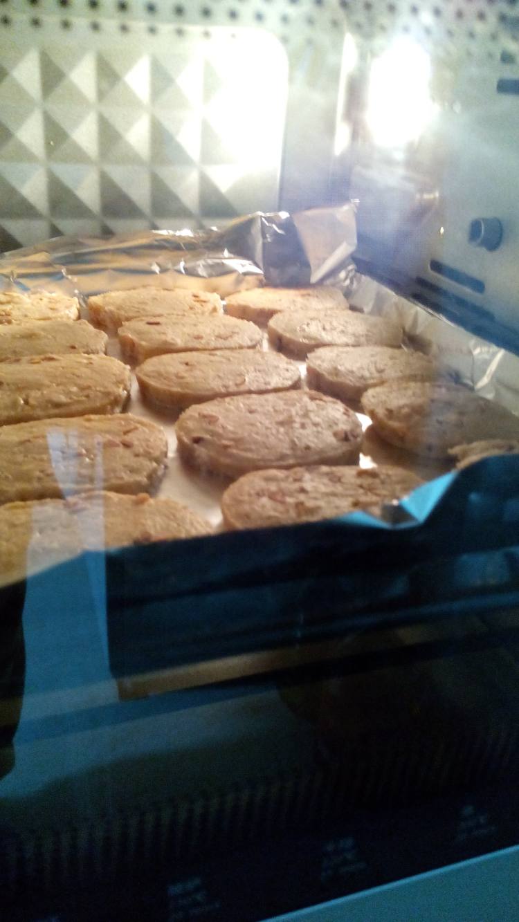 超美味的咖啡花生小饼干，每一口都是满满的幸福！