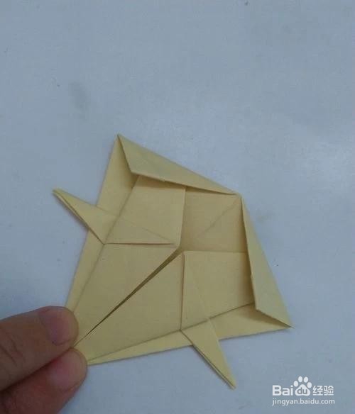 折纸狮鹫怎么折