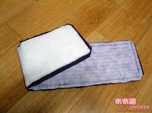 夏季里清凉的精致小手挽