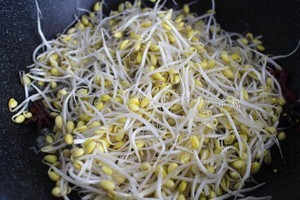 豆芽煮豆泡（超级下酒菜）怎么做？详细教程图解