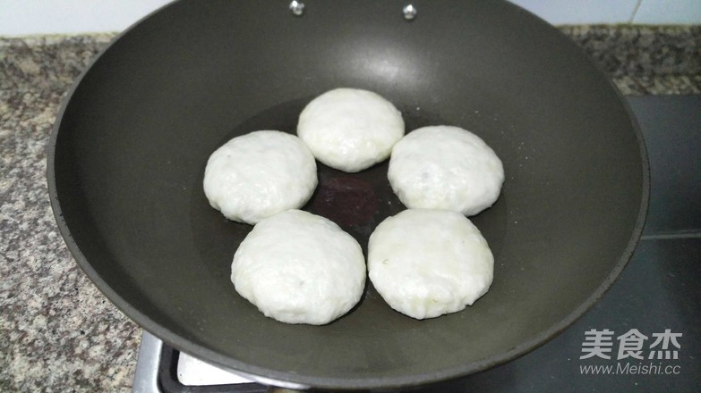 煎玫瑰酱饼的做法