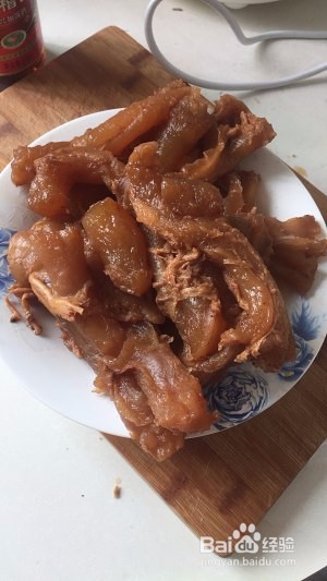 如何做出好吃的卤牛筋