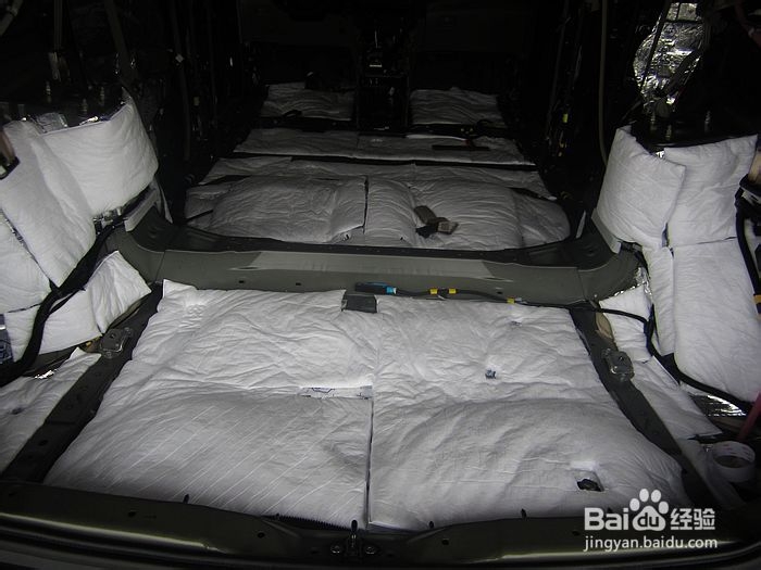 汽车音响改装：[12]汉兰达全车俄罗斯STP隔音