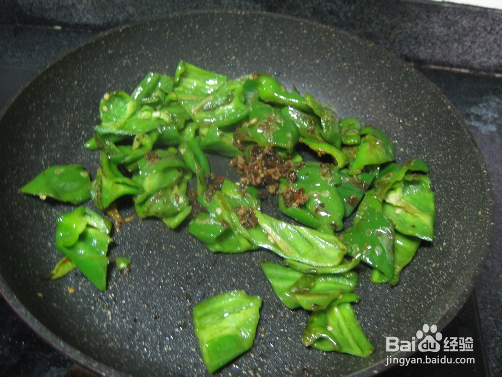 虎皮椒炒芽菜