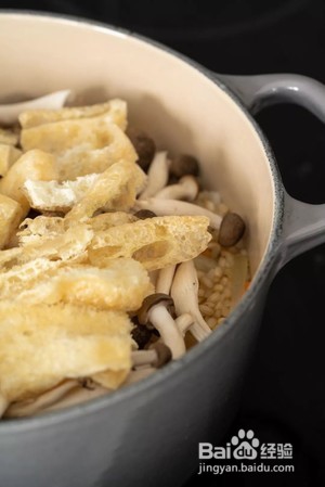 这锅也能做出香喷喷的煲仔饭!