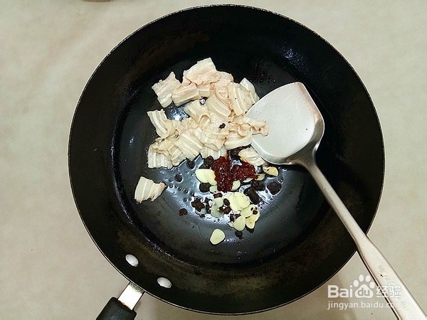 教你做五花肉炒土豆片