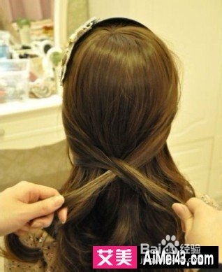 DIY俏皮马尾编发教程