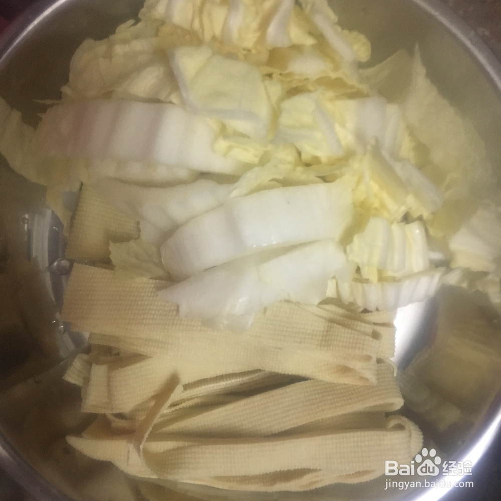 牛肉炒白菜的家常做法