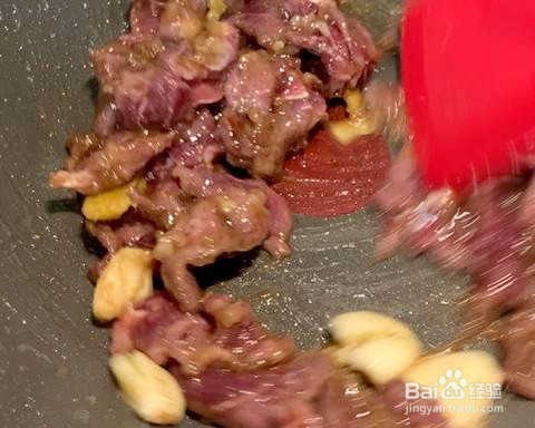 简易酸菜炒牛肉的做法
