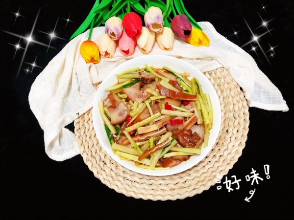 捞汁猪耳凉拌菜