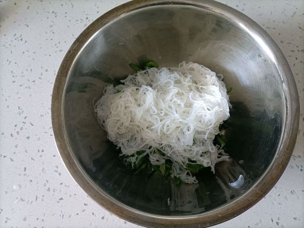 珍选捞汁拌菠菜