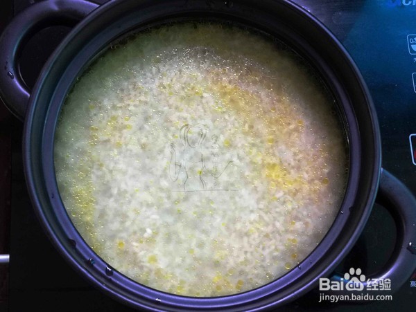 腊肉土豆焖饭的做法