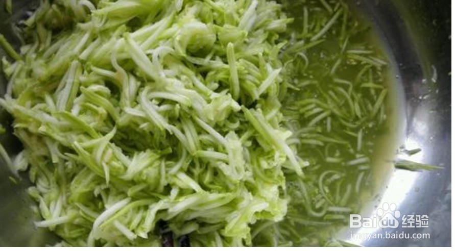 西葫芦馅包子的做法