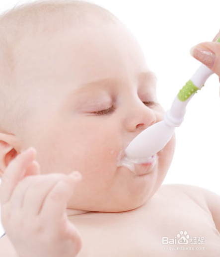 宝宝添加辅食的时间