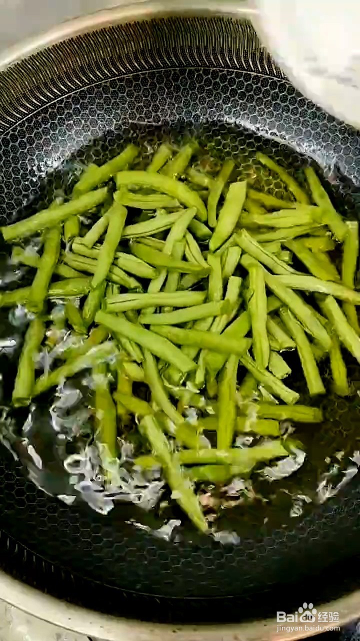 如何制作干煸豆角