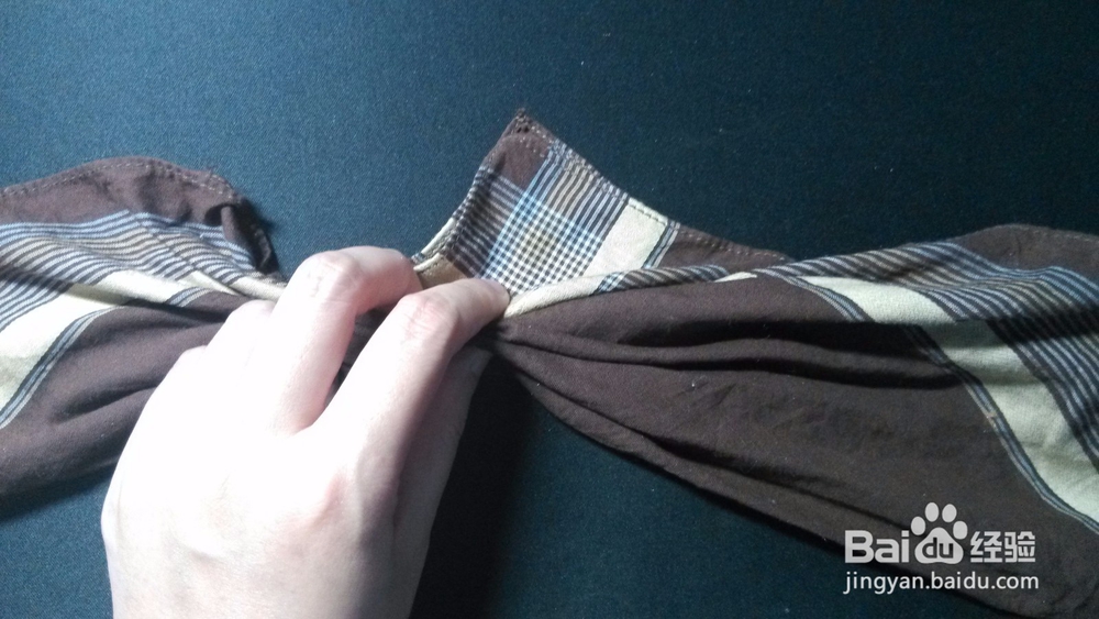 牵牛花和明虾的餐巾做法