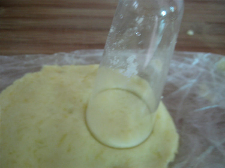 哈哈笑薯饼怎么做呢？快来跟着小编学~