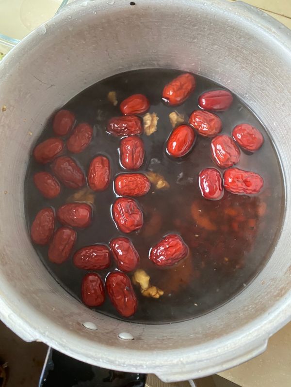 板栗红枣杂粮粥