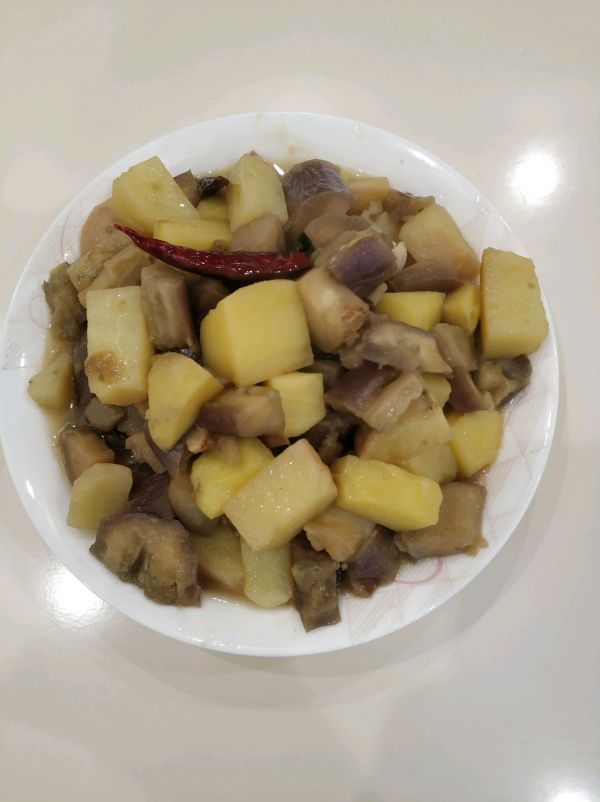 回锅茄子炒土豆