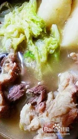 白菜炖大棒骨