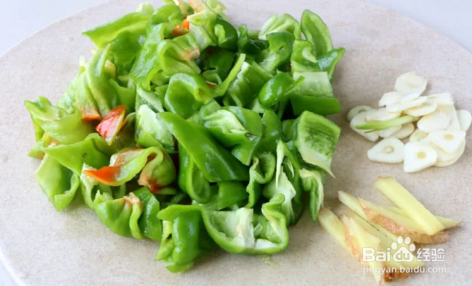 辣椒爆炒鱿鱼圈太好吃了，但要这样做才好吃