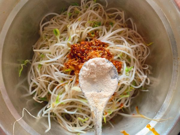豆芽这样做好吃又下饭